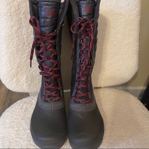 The North Face winter boots - Picture 6 of 6